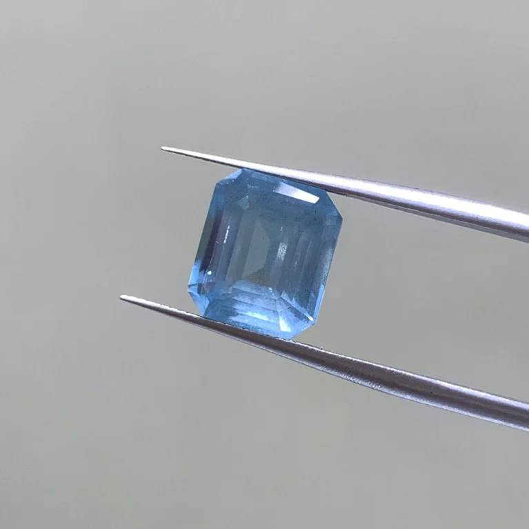 Đá Aquamarine 5.9ct