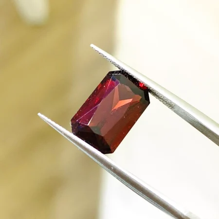 Đá Garnet 5.56ct