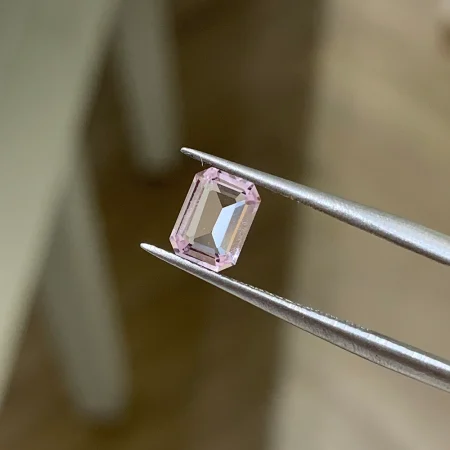 Đá Morganite 0.7ct