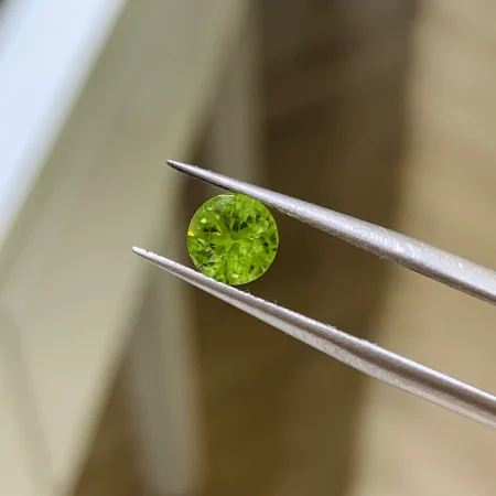 Đá Peridot 0.9ct