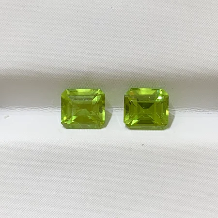 Đá Peridot 1.65ct 2 viên