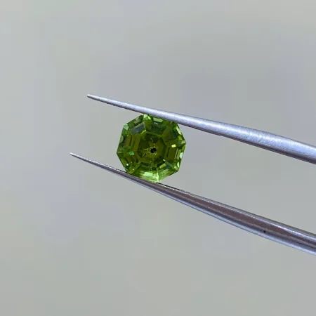 Đá Peridot 2.22ct