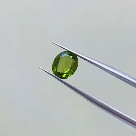Đá Peridot 2.36ct