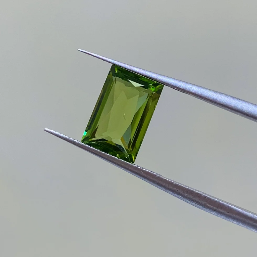 peridot 3 1 ct 6