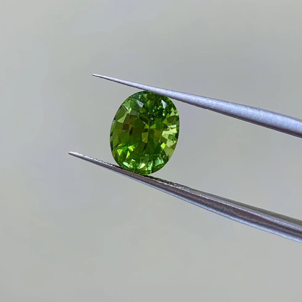 peridot 3 81 ct 5