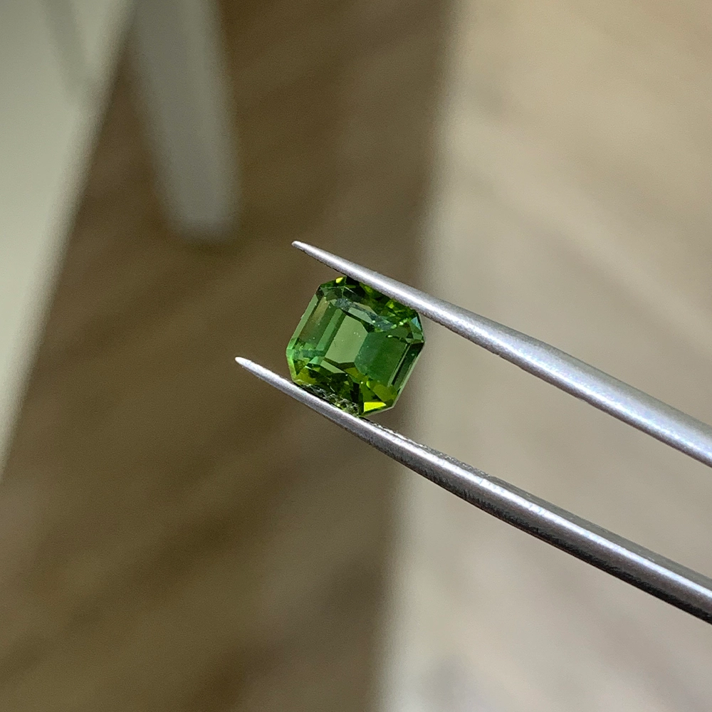 Đá Tourmaline Xanh 2.4ct