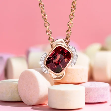 Dây chuyền Garnet đỏ 4.35ct