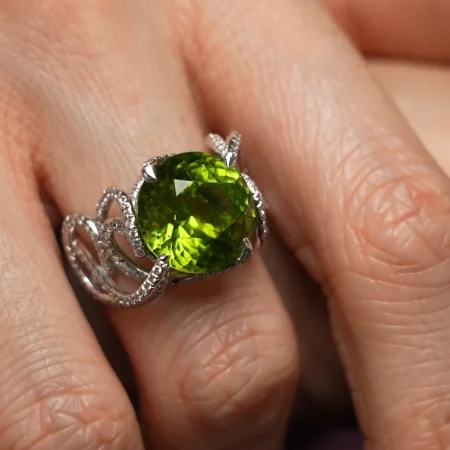 Nhẫn Green Peridot 10mm