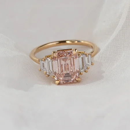 Nhẫn Kim Cương Hồng 3.04ct