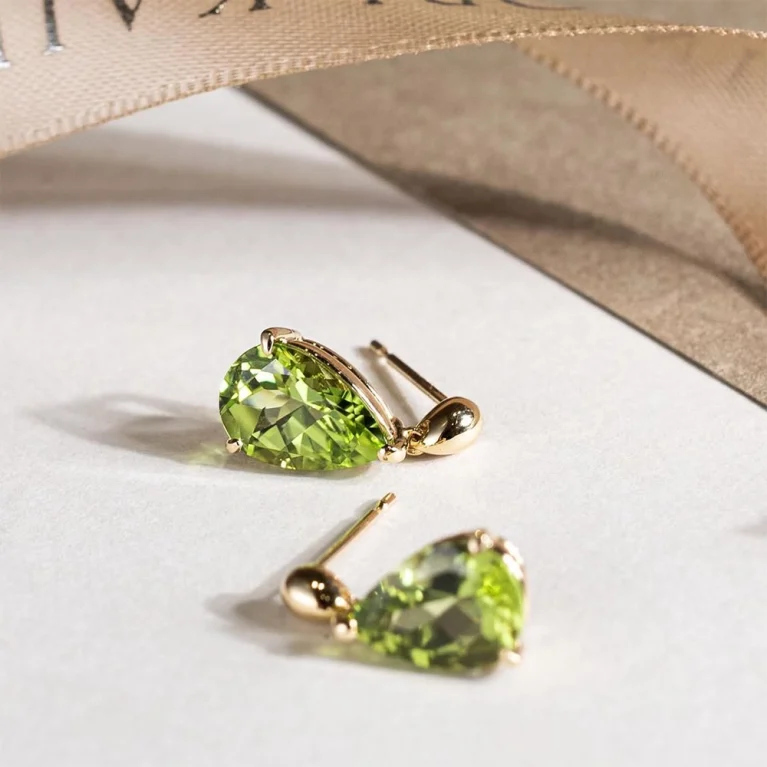 Bông Tai Đá Peridot Xanh Lá