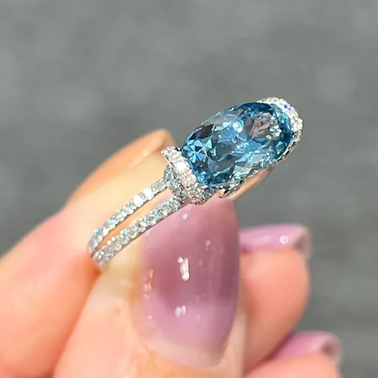 Nhẫn Aquamarine Thiên Nhiên