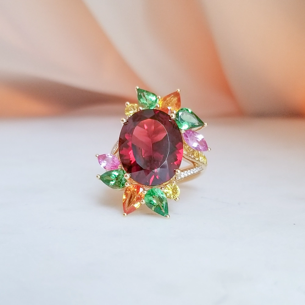 Nhẫn Đá Garnet Đỏ Fancy