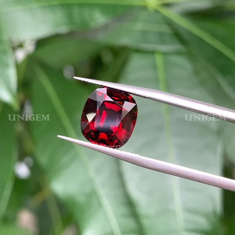 Đá Garnet Đỏ 6.78ct