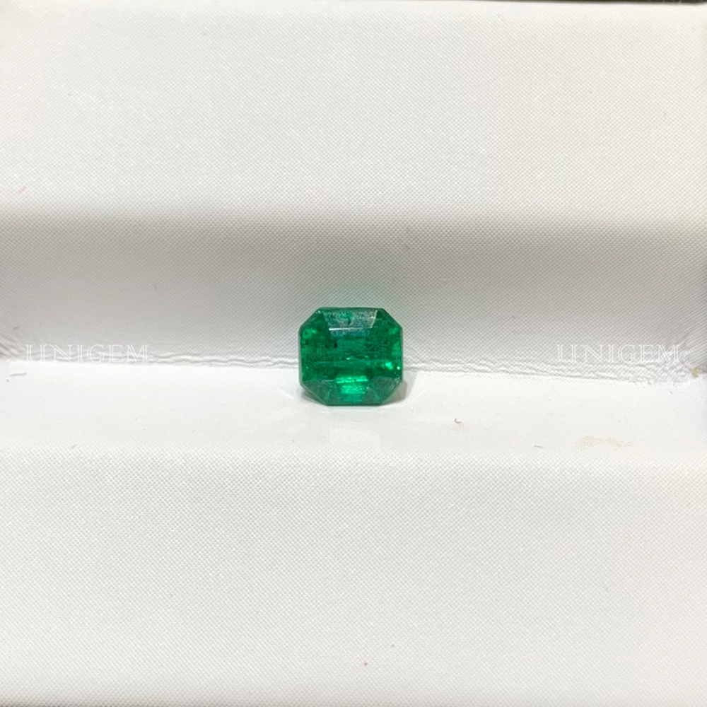 Đá Emerald Ngọc Lục Bảo 0.68ct