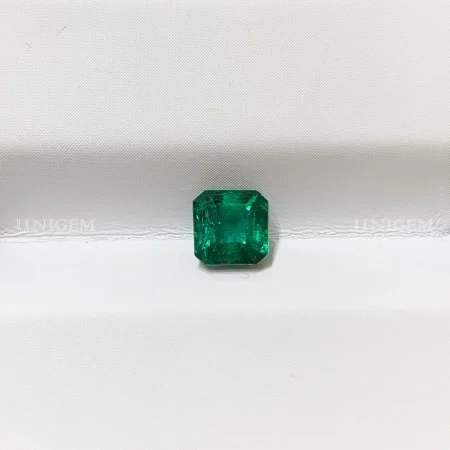 Đá Emerald Ngọc Lục Bảo 0.69ct