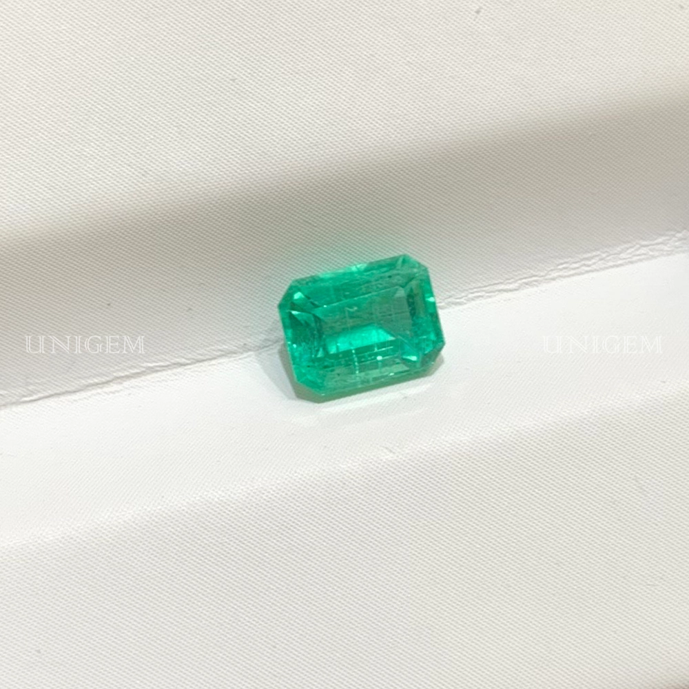 Đá Emerald Ngọc Lục Bảo 0.65ct