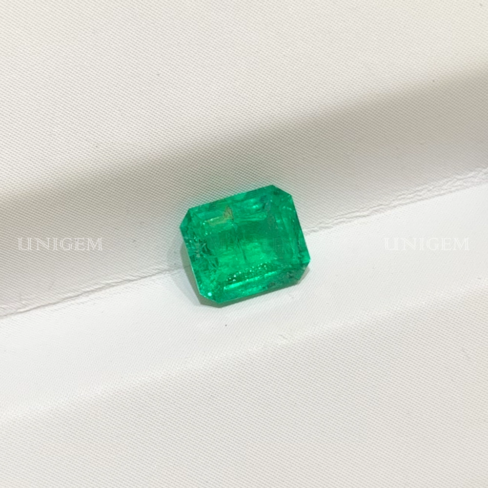 Đá Emerald Ngọc Lục Bảo 0.75ct