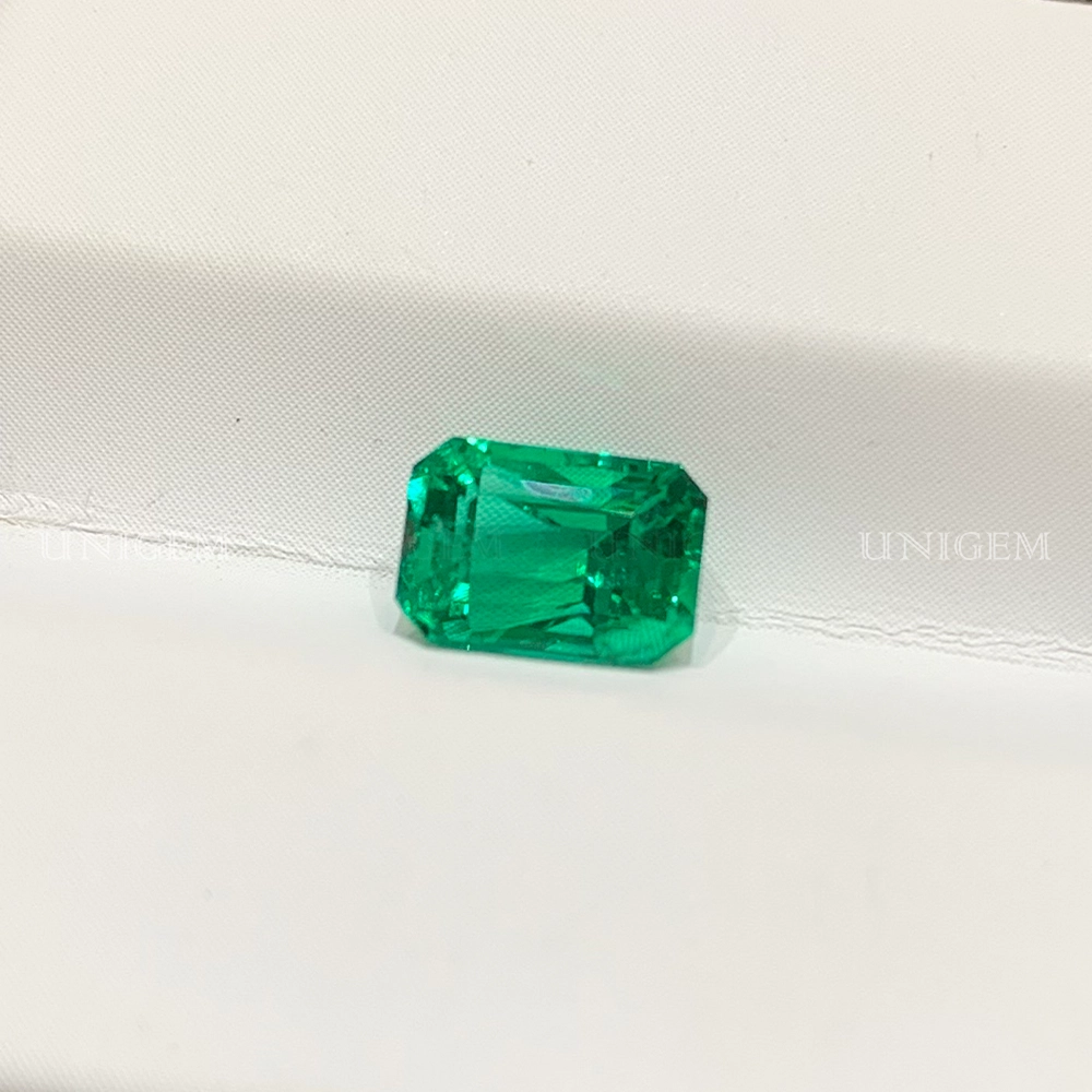Đá Emerald Ngọc Lục Bảo 1.05ct