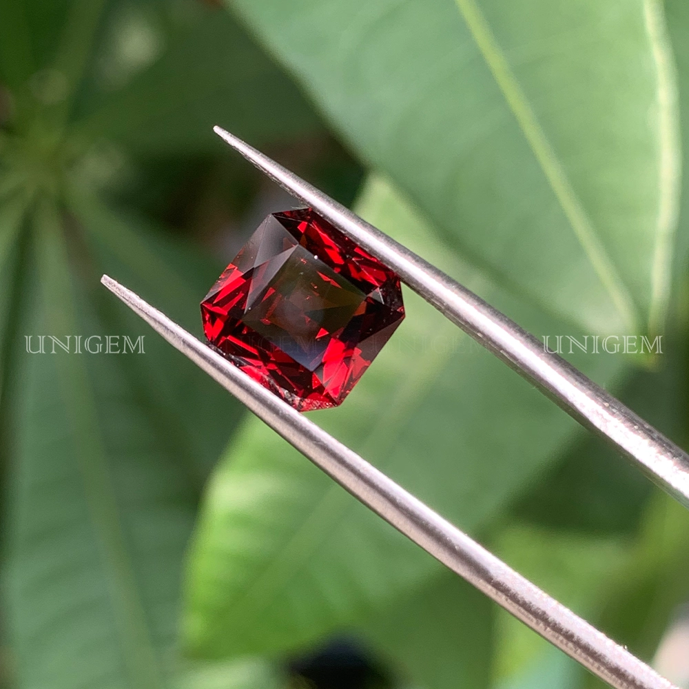 Đá Garnet Đỏ 4.7ct