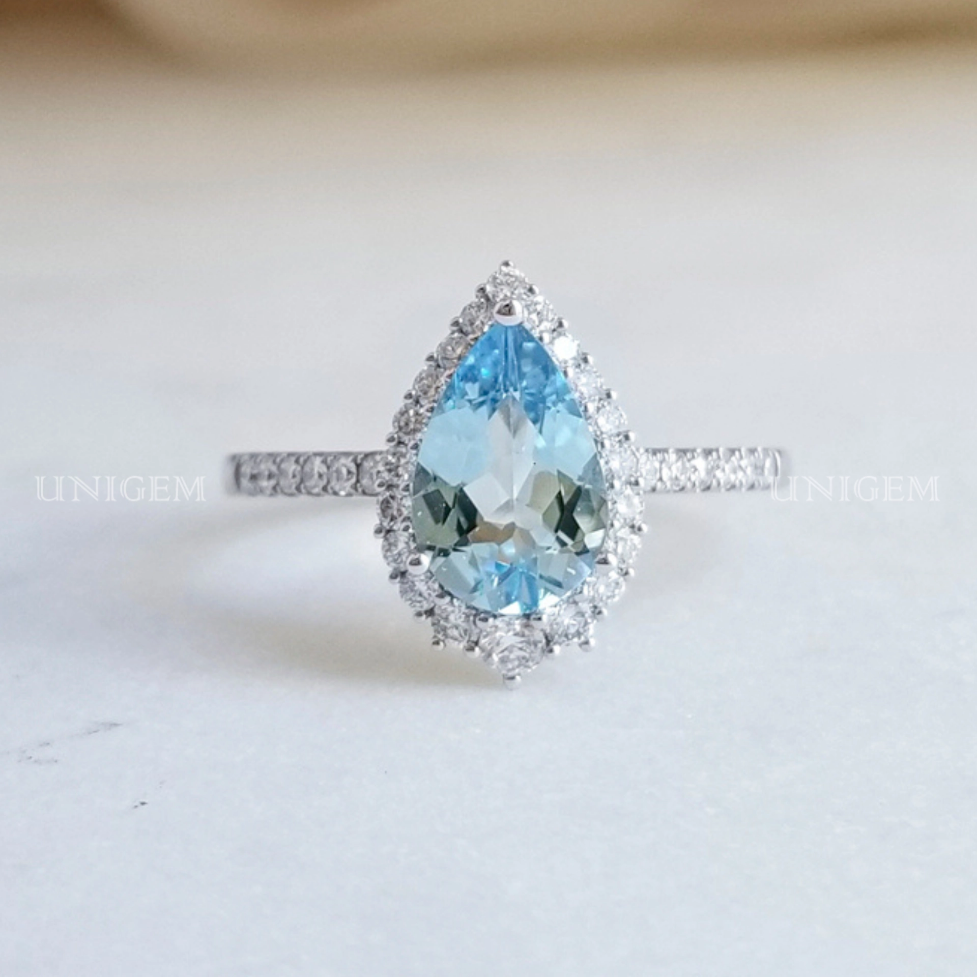 Khám Phá 50+ Mẫu Nhẫn Aquamarine Thiên Nhiên – Vẻ Đẹp Thanh Khiết Từ Đại Dương 4 nhan da aquamarine thien nhien unigem 20