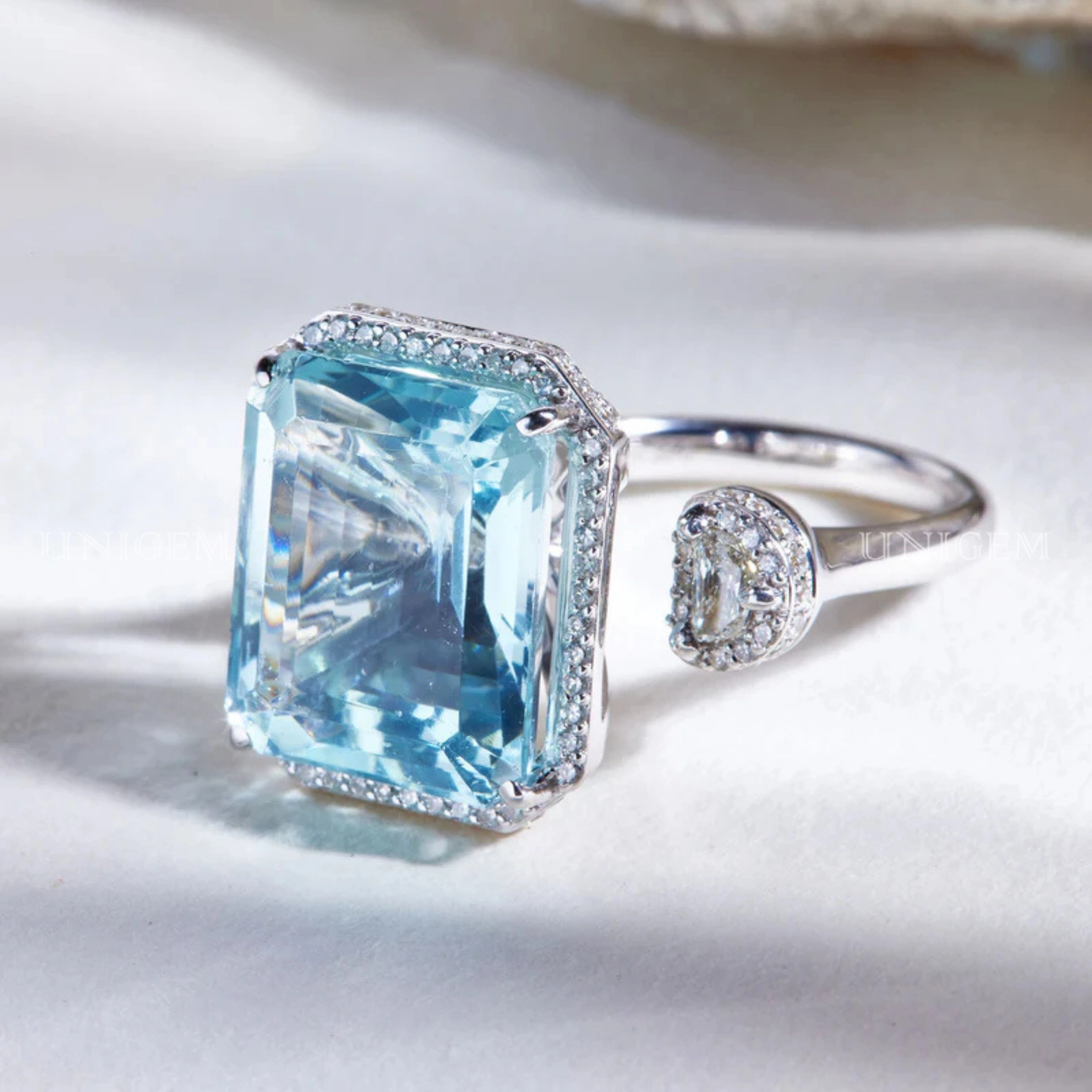 nhan da aquamarine thien nhien unigem 47