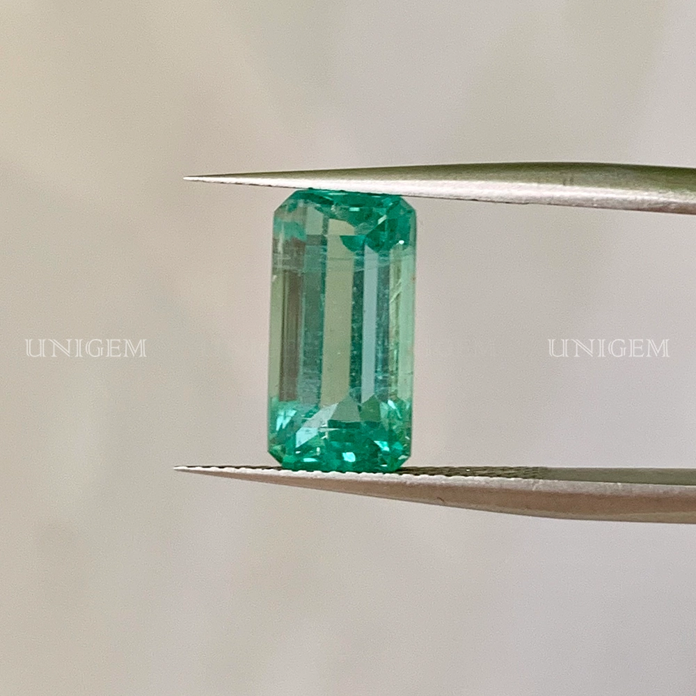 Đá Emerald Ngọc Lục Bảo 3.01ct