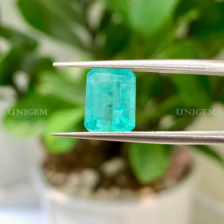 Đá Emerald Ngọc Lục Bảo 2.58ct