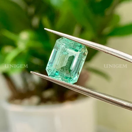 Đá Emerald Ngọc Lục Bảo 4.07ct